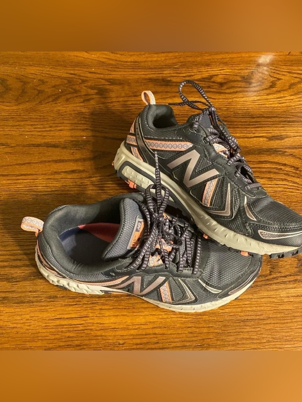 New Balance 410s V5 pink and grey size 8